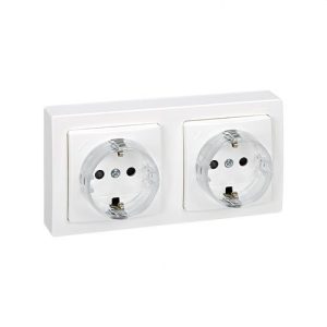 Enchufe precableado SIMON 73 LOFT 2P+TT lateral blanco