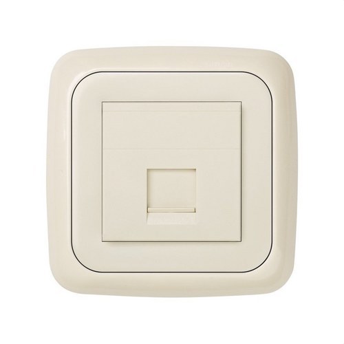 Tapa informática SIMON 31 con 1 conector universal marfil