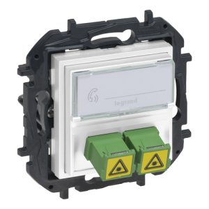 Frontal Niloé Step bases telefónicas e informáticas fibra óptica blanco mate